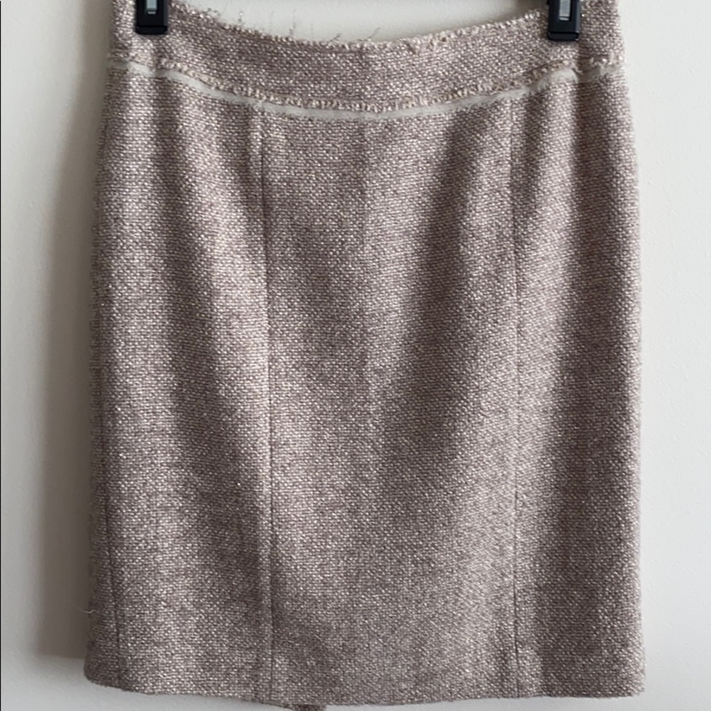 Classy Ann Taylor Cream & Beige/Gold Threa…